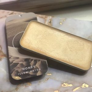 Maskcara Honey Illuminator
